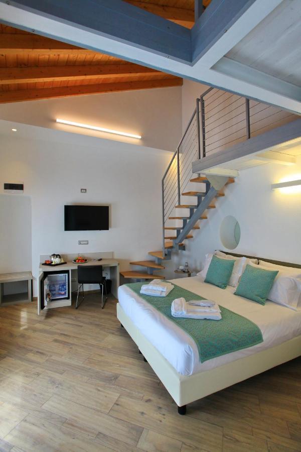 Hotel Ponti Angera Ngoại thất bức ảnh