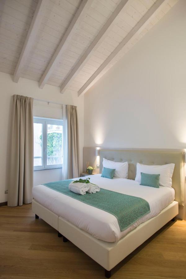 Hotel Ponti Angera Ngoại thất bức ảnh