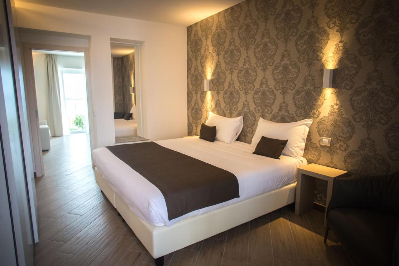 Hotel Ponti Angera Ngoại thất bức ảnh