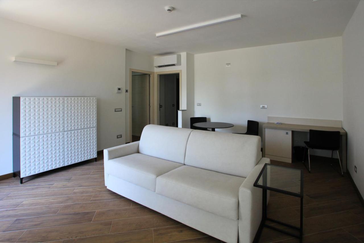 Hotel Ponti Angera Ngoại thất bức ảnh