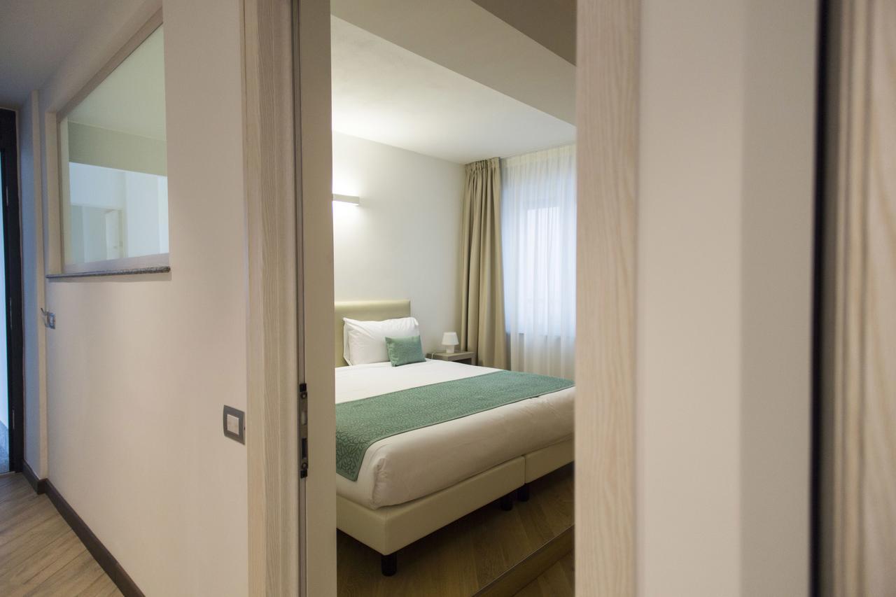 Hotel Ponti Angera Ngoại thất bức ảnh